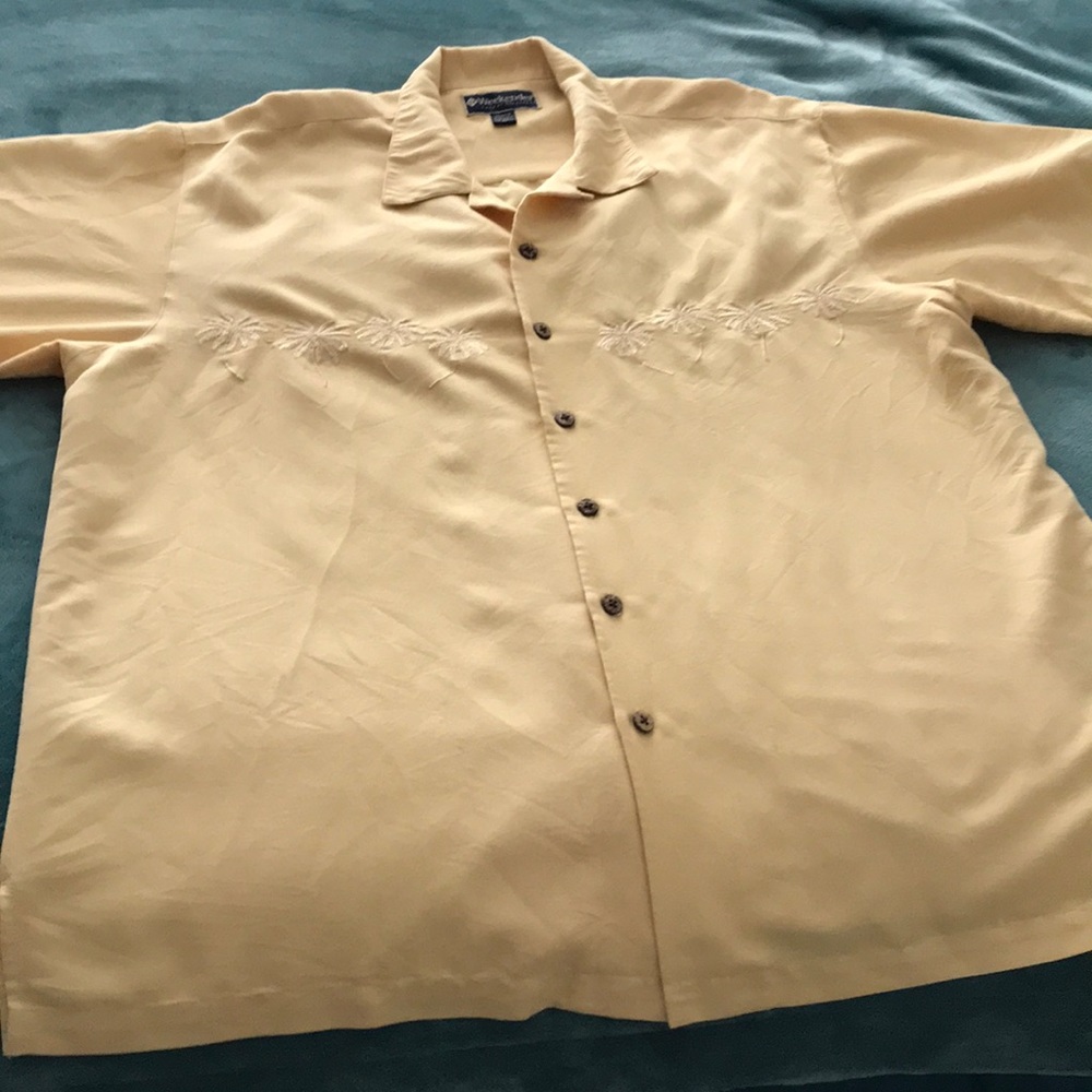 Men’s shirt